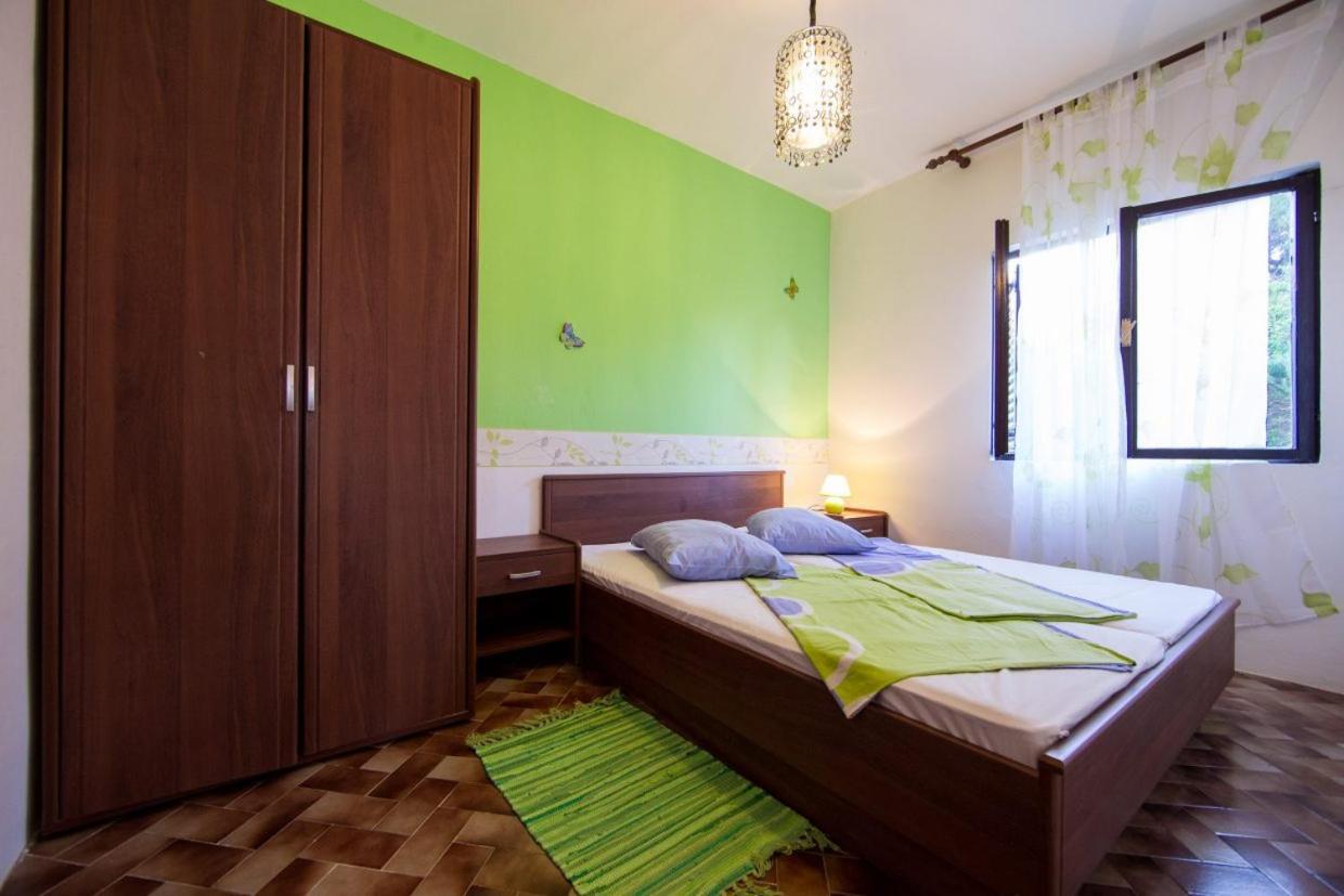 Silver Beach Apartments Вис Экстерьер фото