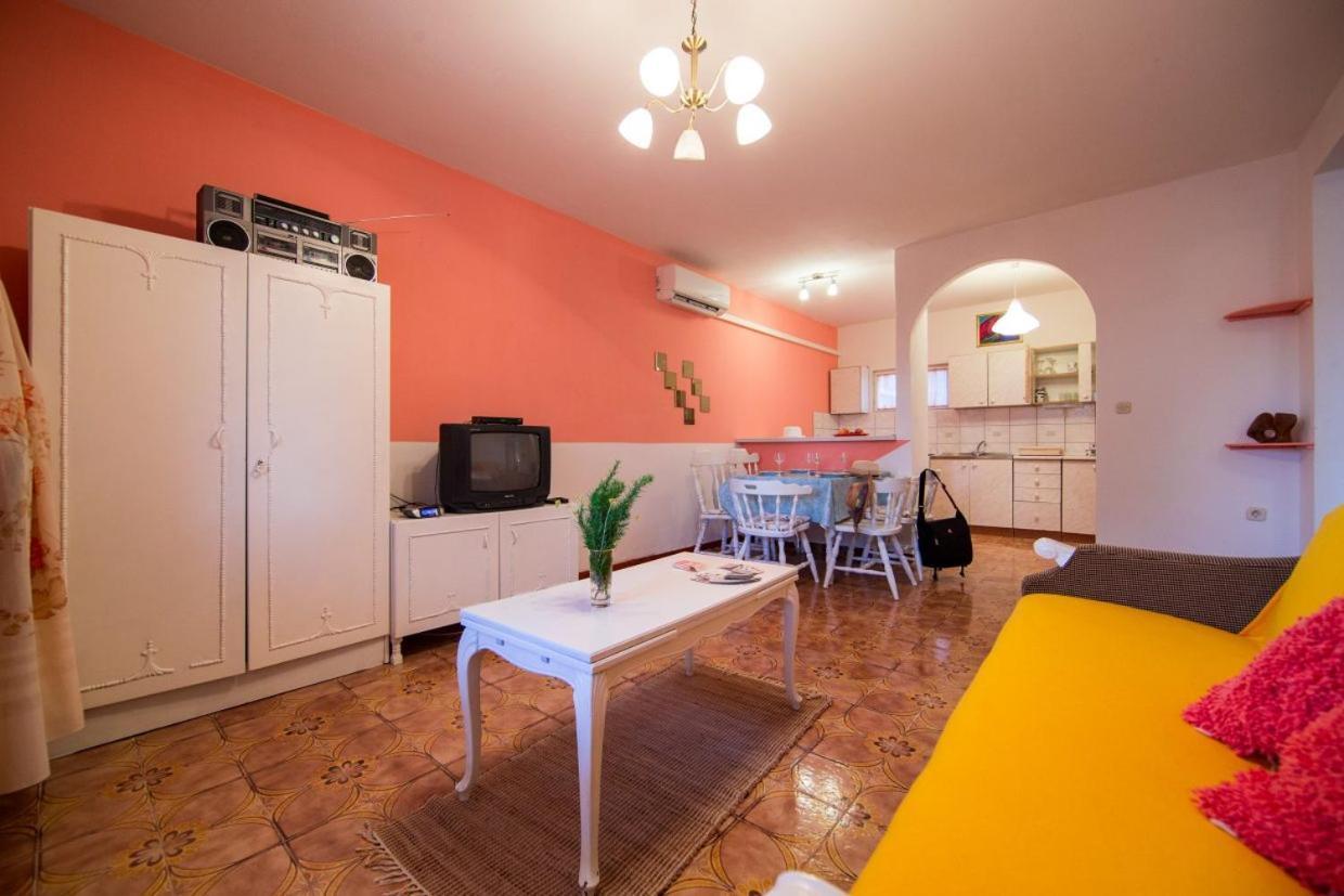 Silver Beach Apartments Вис Экстерьер фото