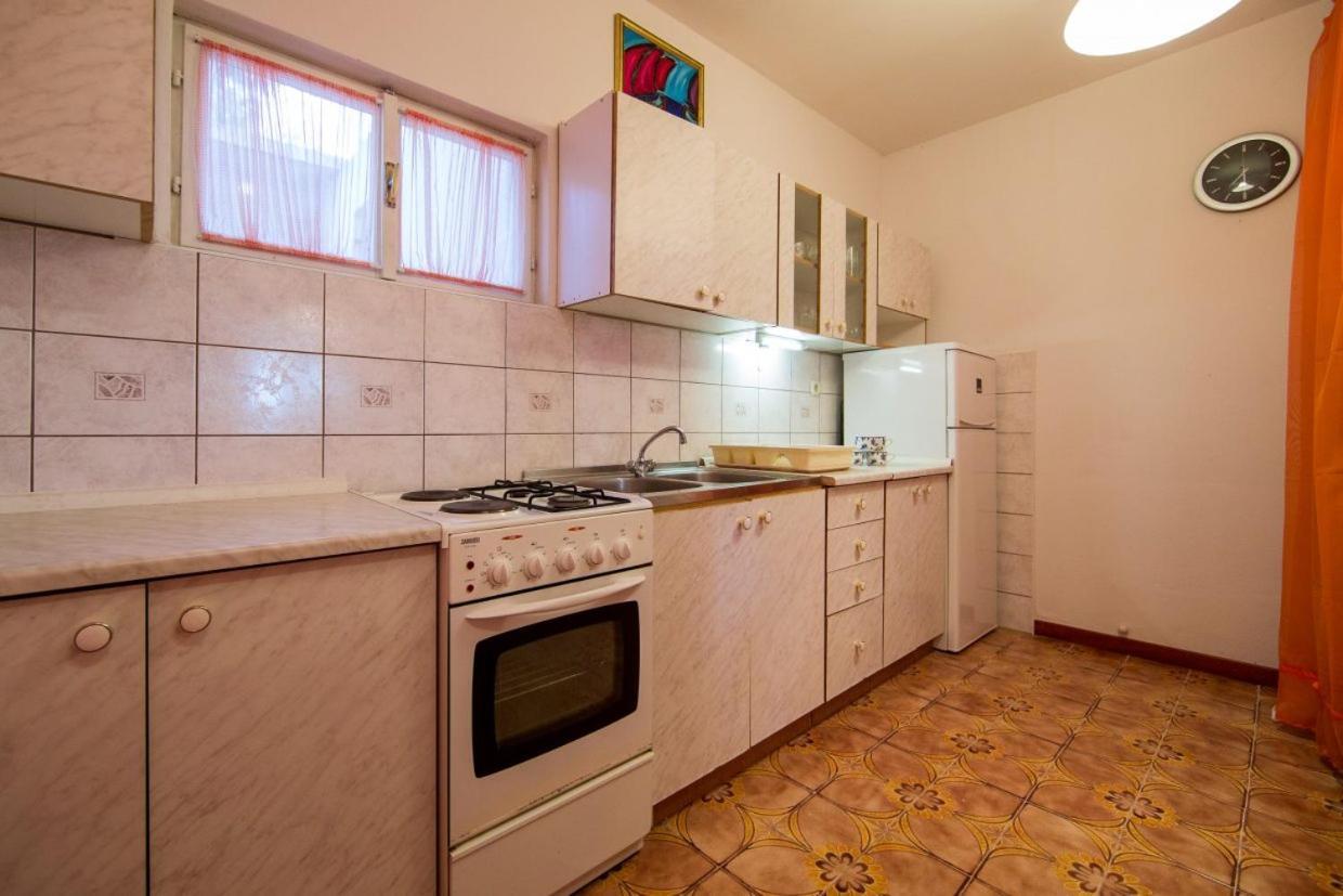 Silver Beach Apartments Вис Экстерьер фото